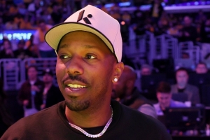 名记:一位西部高管认为富保罗的声明是在施压湖人下赛季all in